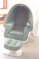 alphaCHAIR01B.jpg (8915 bytes)